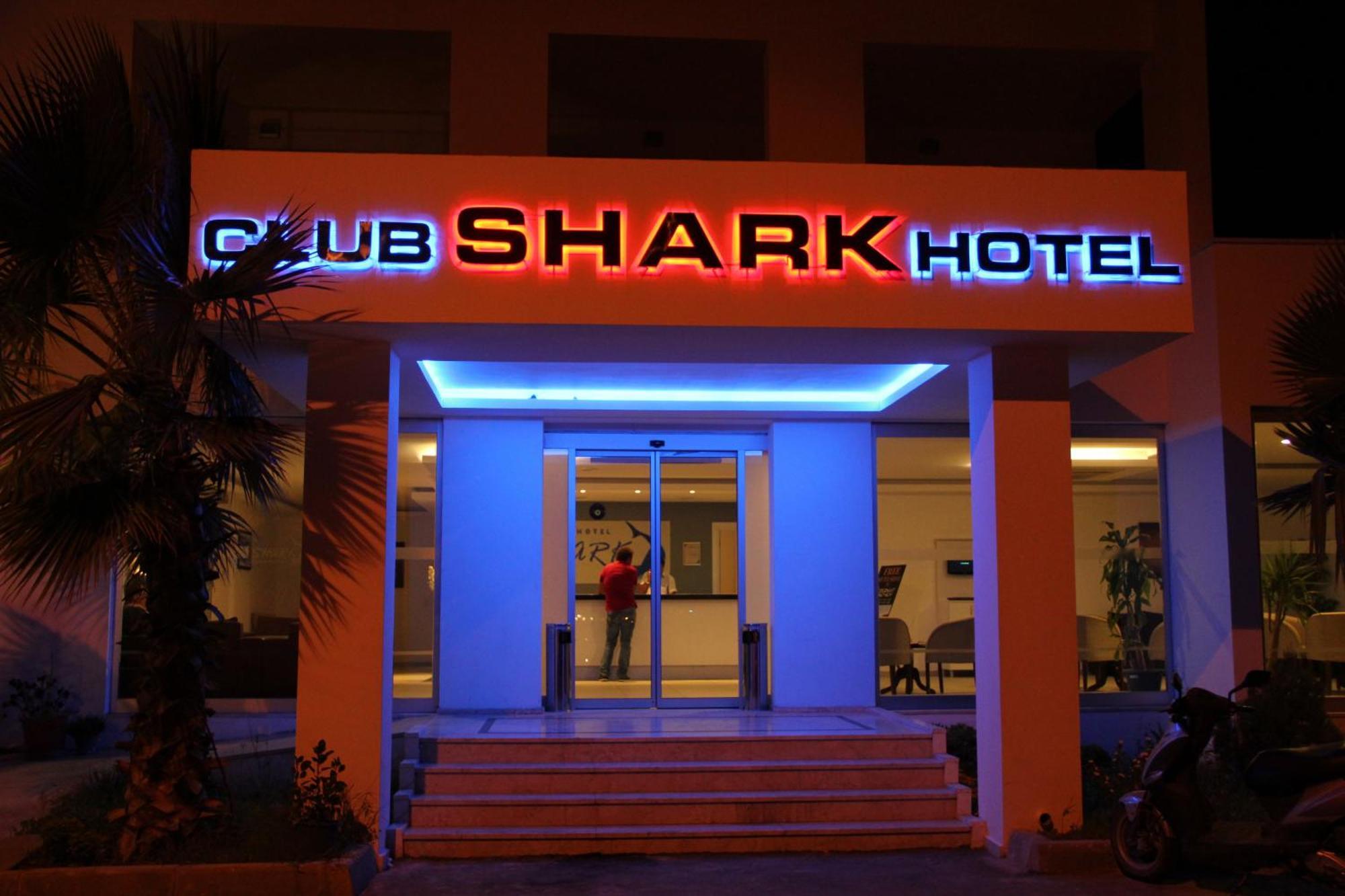 גומבט Club Shark Hotel מראה חיצוני תמונה