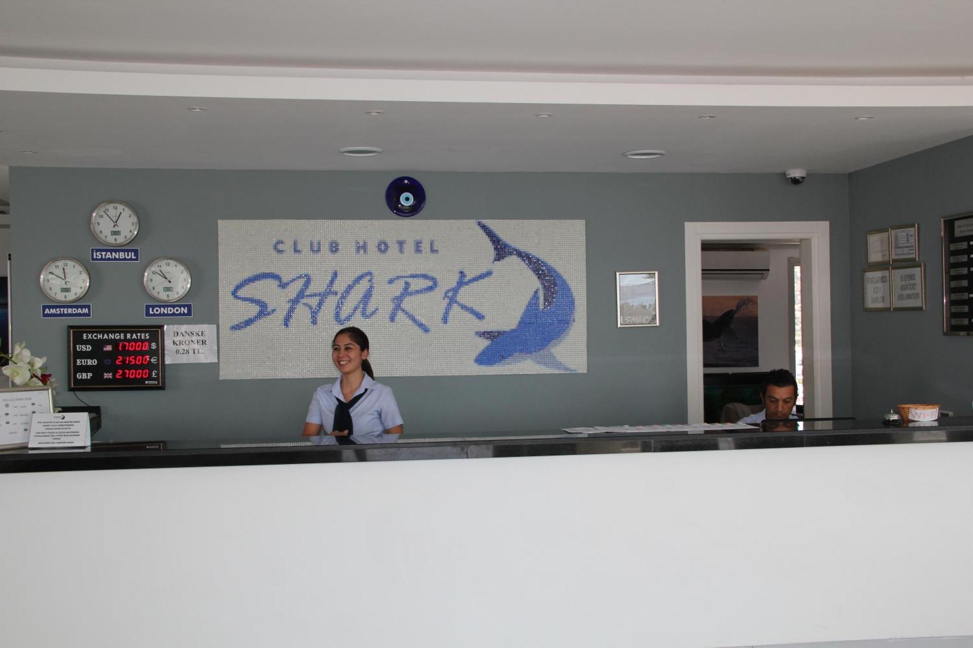 גומבט Club Shark Hotel מראה חיצוני תמונה