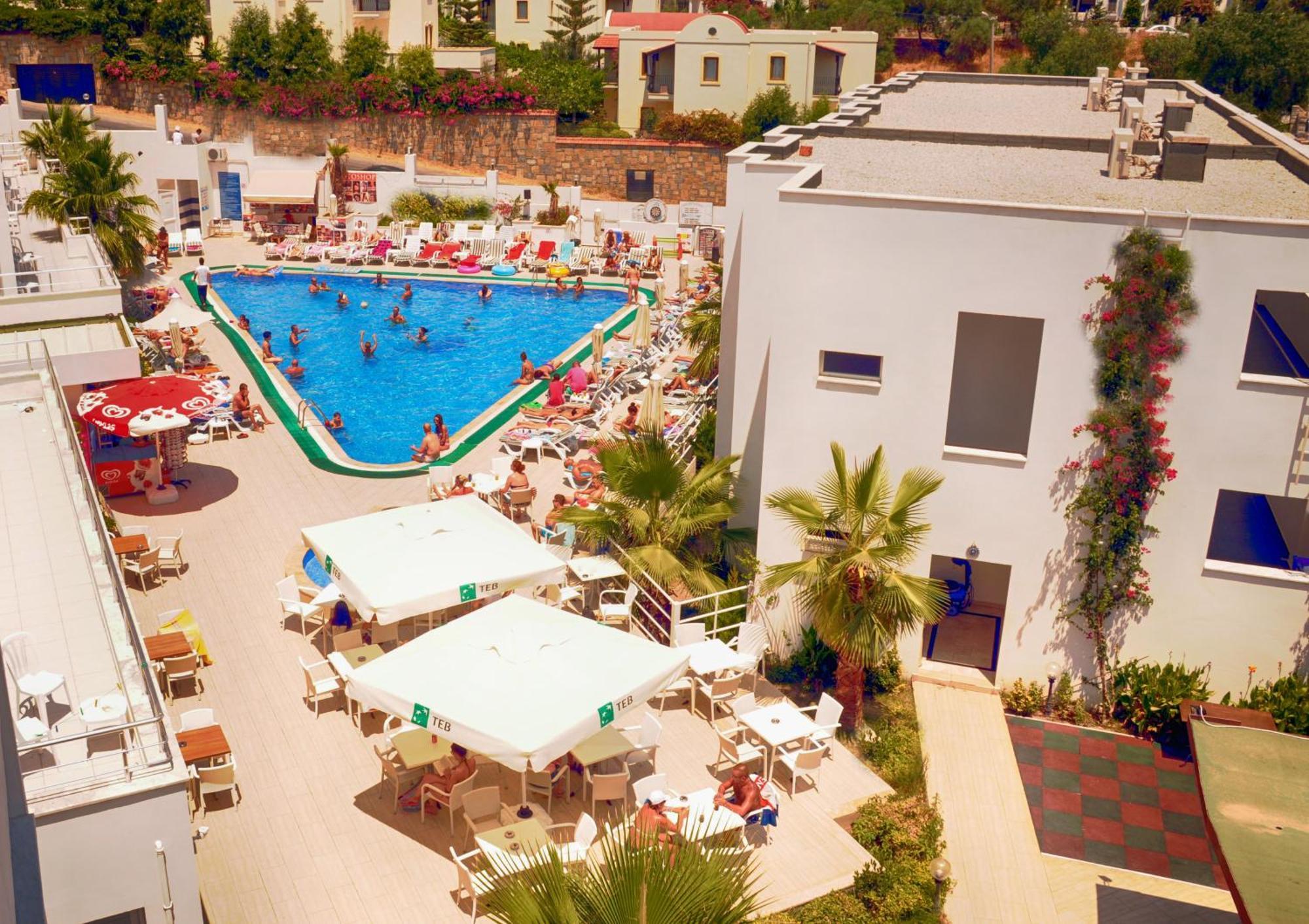 גומבט Club Shark Hotel מראה חיצוני תמונה